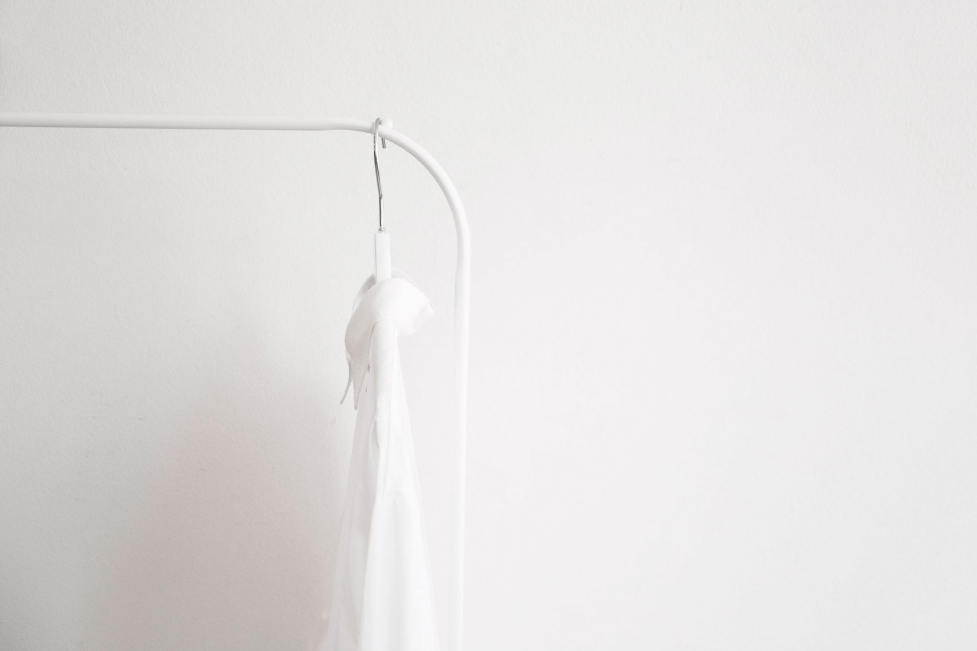 wardrobe-styling-white-shirt-2